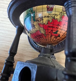 Mappamondo vintage miniatura elegante