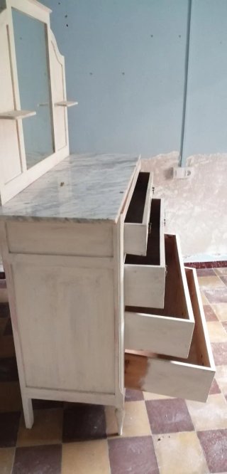 Mueble tocador con espejo y cajones
