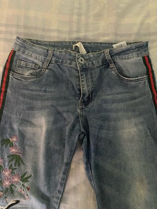 Pantalón vaquero T L con bordado