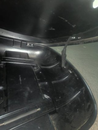 Baúl portaequipajes techo coche negro