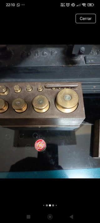 Antiguo  juego pesas de laton completo + balanza