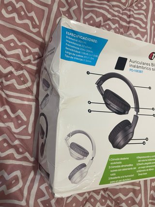 Auriculares Bluetooth Elco PD-1063BT sin usar