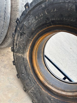 Neumático Camión 13.00 R 20