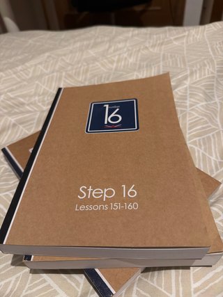 Libro inglés Step 16 (academia number sixteen)