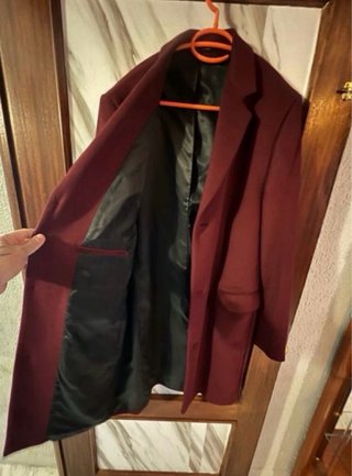 Abrigo Zara Hombre Rojo