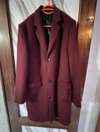 Abrigo Zara Hombre Rojo