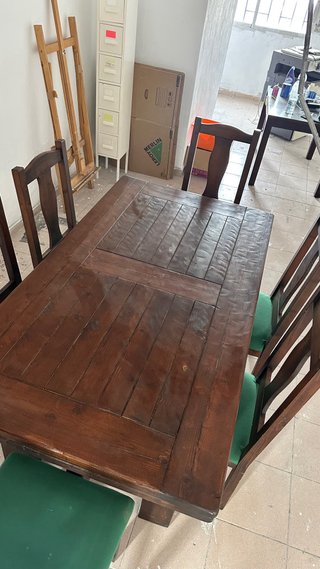 Mesa de madera maciza + 6 sillas