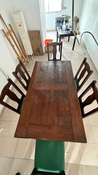Mesa de madera maciza + 6 sillas