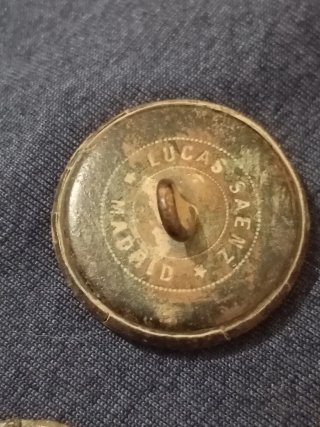 Lote de Botones y Broches Históricos Antiguos