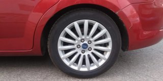 Juego de 4 llantas con neumaticos Ford moldeo 2014