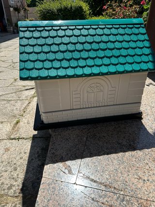 Caseta para perro de plástico