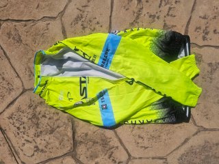 Conjunto Ciclismo Astana Pro Team Amarillo