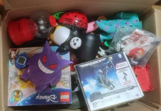 Lote de juguetes y figuras de animales