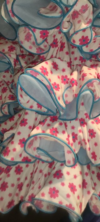 Traje Sevillana Niña Flores Rosa y Azul