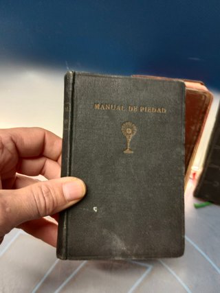 4 libros religiosos años 30, con Jesus al paraíso, manual de piedad y mas