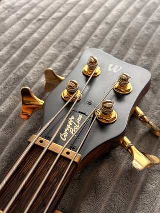 Warwick Proline Gold Bajo Eléctrico