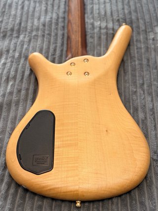 Warwick Proline Gold Bajo Eléctrico