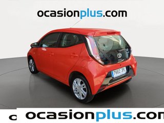 Toyota Aygo 1.0 70 x-play 51 kW (69 CV)