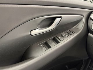 Hyundai i30 1.0 TGDI MHEV KLASS 100 5P