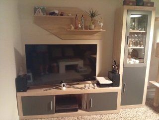 Mueble de comedor madera y cristal
