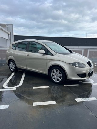 SEAT Altea 1.9 TDI CON PEGATINA