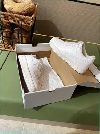 Nike Air Force 1 Low '07 Talla 41 Blancas