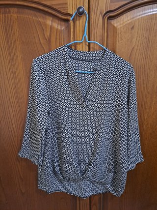 Camicia Donna Nera con Fantasia Floreale tg unica