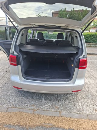 Volkswagen Touran 2011