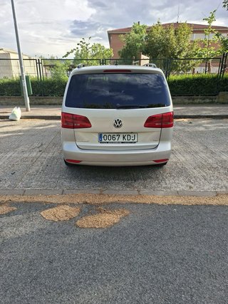 Volkswagen Touran 2011