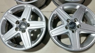 JUEGO LLANTAS VOLVO V50 FAMILIAR D4204T/D 3067141