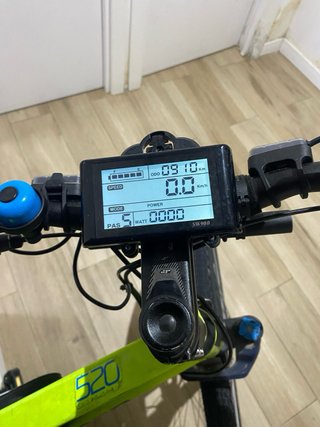 Bicicleta Eléctrica Verde