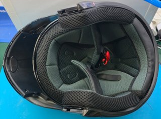 Casco con visera Uchoose