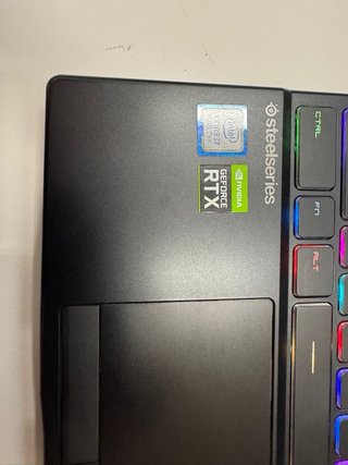 Portátil MSI Core i7 NVIDIA RTX