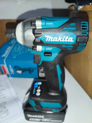 Llave Impacto Makita DTW301 1/2 330Nm + Batería 5A