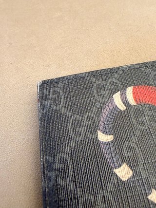 Cartera Gucci Kingsnake GG Supreme Negra y Roja