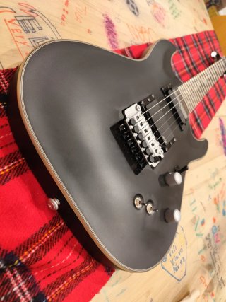 Guitarra Eléctrica Schecter Diamond Series