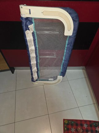 Barrera de cama extensible