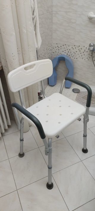 Sedia da bagno con schienale e braccioli
