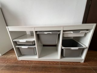 Mueble Cajonera Blanco y Gris