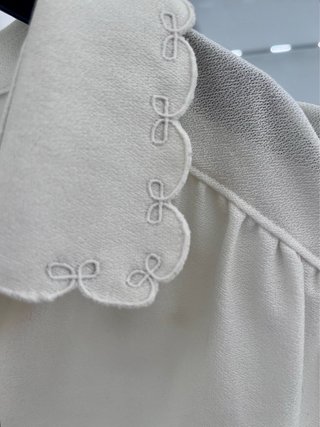 Blusa Vintage Blanca con Bordado