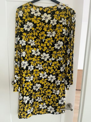 Vestido Mango floral negro y amarillo