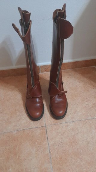 Botas de cuero marrones de calidad