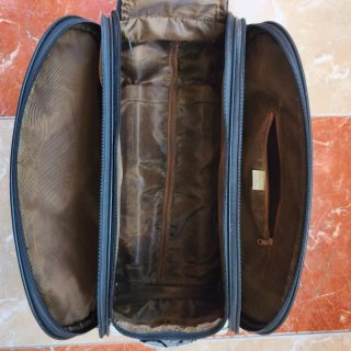 Maleta de viaje con ruedas y estampado