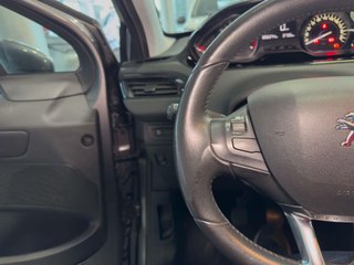 Peugeot 208 1.2L PureTech 82cv Signature