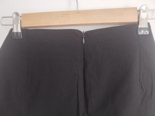 Minifalda Zara cadenas negra