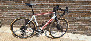 Bicicleta de carretera Cannondale Synapse.