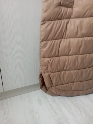 Chaleco acolchado beige talla M