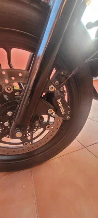 Moto Guzzi V7 III Stone Azul ABS