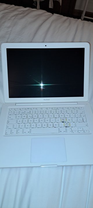 MacBook A1342 Finales 2009 Blanco