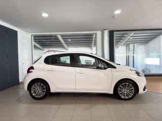 Peugeot 208 1.2 PureTech 82cv Active